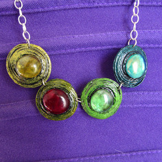 Collana in cartapesta serie "i tondi" colour n.22 - pezzo unico numerato 