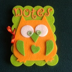 Block notes in feltro con decorazione 