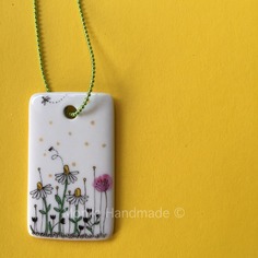 Collana con ciondolo in porcellana dipinto a mano 