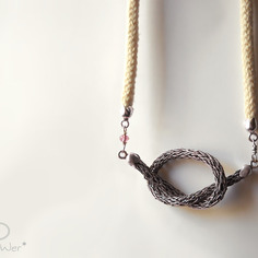 Collana lunga con cordoncino in cotone, nodo in argento 925 e granato sfaccettato- millenodi preziosi sautoir - collezione autunno/inverno 