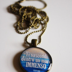 Collana con cammeo in resina *domani è un altro film* dei dear jack 