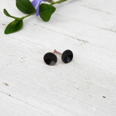 Piccoli orecchini a perno in rame neri 