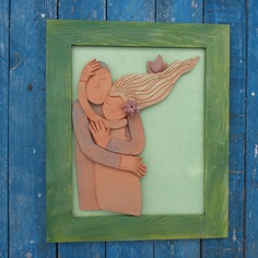Scultura in terracotta in cornice, abbraccio, decorazione da parete 