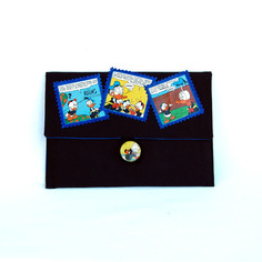 Pochette borsetta riciclo fumetti nero blue bluette multicolore ecofriendly pop riuso tessuto accessori 