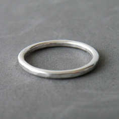 Anello argento 925 anello impilabile argento battuto anello minimale gioielli argento fatti a mano by steamylab 