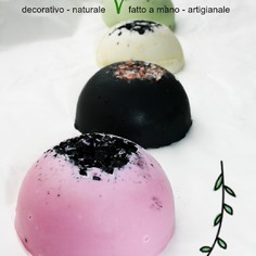 "half moon" sapone naturale vegetale a froma di semisfera 