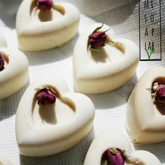 "lovesong" sapone vegetale a forma di cuore 