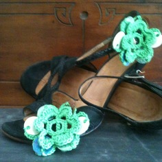Fiori da scarpa, verde con paillettes 
