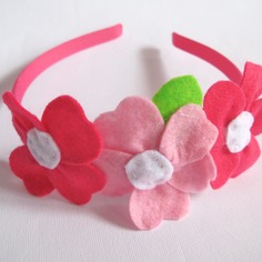 Cerchietto bambina/donna rosa con fiori in pannolenci rosa, fucsia, bianco, verde 