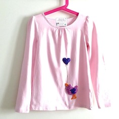 Maglia da bambina, in cotone con decorazione a crochet 