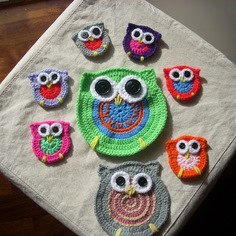 Gufetti multicolori a crochet pattern in pdf