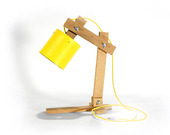 Dorothy - lampada da tavolo in legno e latta di recupero 